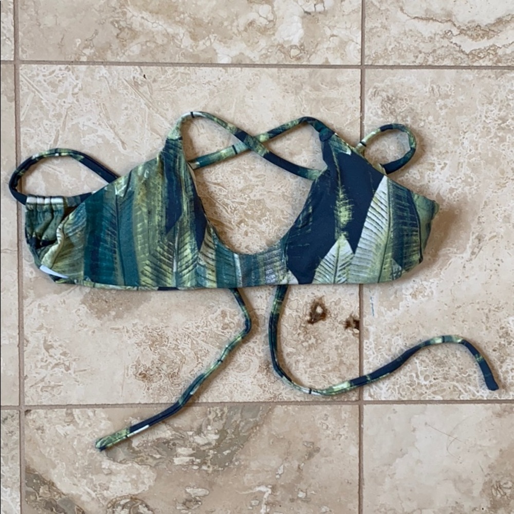 Midori Bikini top size small